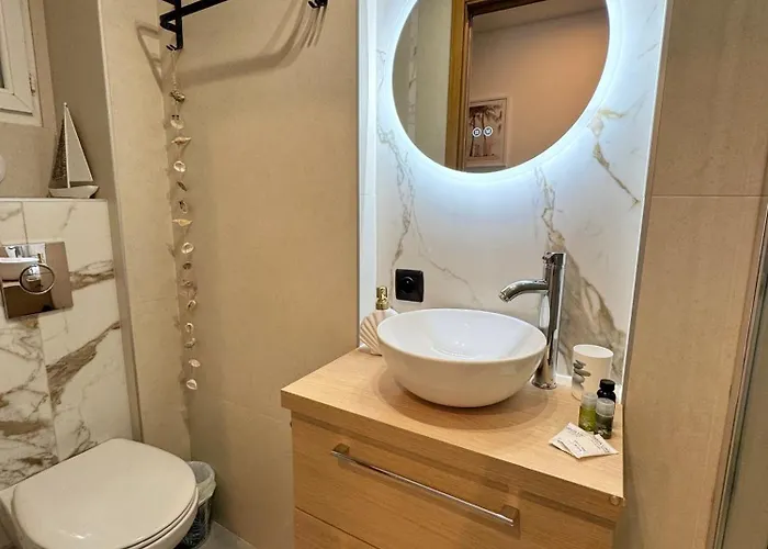 Appartement Le Cocon Marin , Vue , Clim , Parking , Piscine *