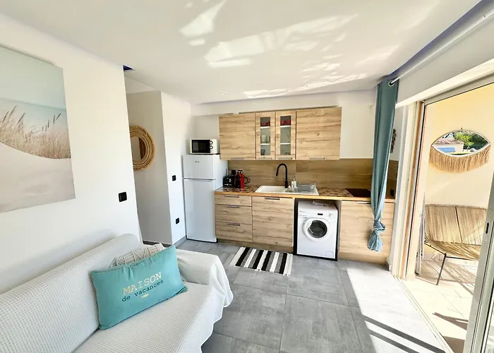 Le Cocon Marin , Vue , Clim , Parking , Piscine Apartment Antibes