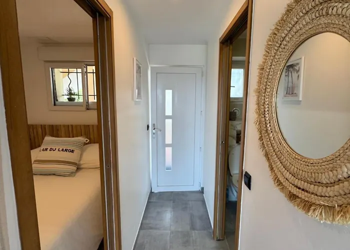 Apartment Le Cocon Marin , Vue , Clim , Parking , Piscine *